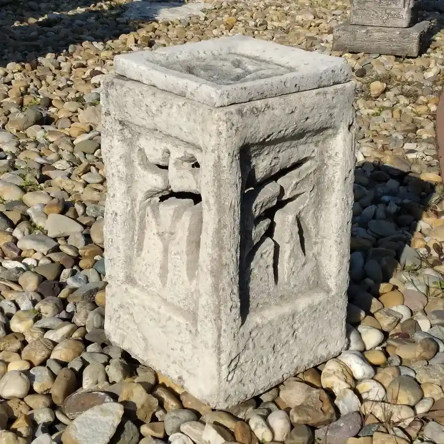Négy égtáj kültéri kőlámpás, lapos tetővel